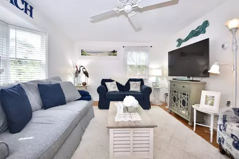 Living - 50 Highland Ave, Wareham, MA 02558 photo 2 of 3