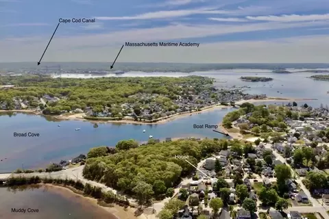 50 Highland Ave, Wareham, MA 02558
