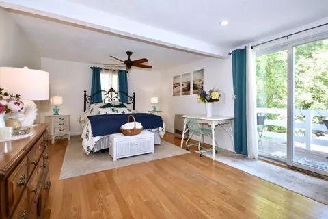 Bedroom - 50 Highland Ave, Wareham, MA 02558 photo 2 of 4