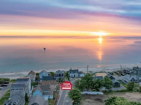 128 White Horse Rd, Plymouth, MA 02360