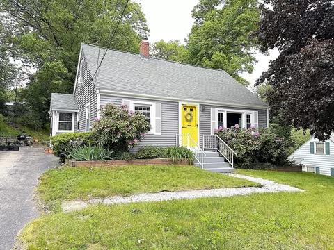 23 Cowden St, Worcester, MA 01603