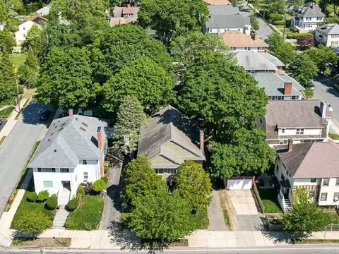 303 Washington St, Winchester, MA 01890