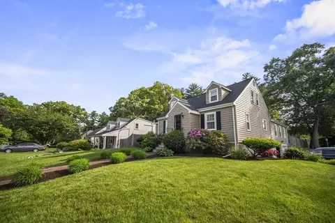 51 Higgins Rd, Framingham, MA 01701