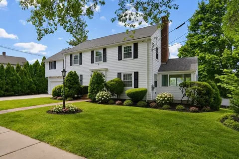 81 Brettwood Rd, Belmont, MA 02478