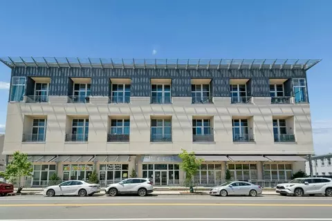 950 Broadway #36, Chelsea, MA 02150