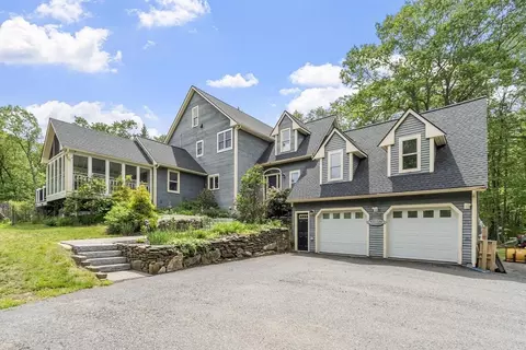 79 Tyler Rd, Townsend, MA 01469