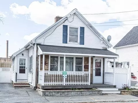 516 Lakeview Ave, Lowell, MA 01850