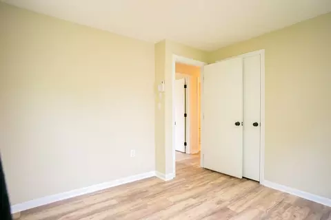 853 Main St, Acushnet, MA 02743 photo 9