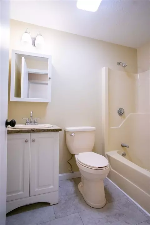853 Main St, Acushnet, MA 02743 photo 13