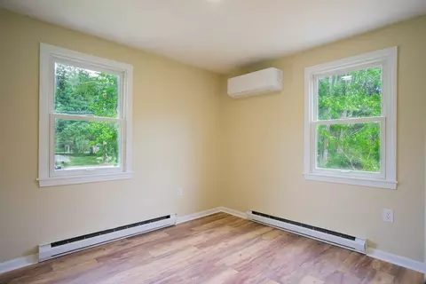 853 Main St, Acushnet, MA 02743 photo 8