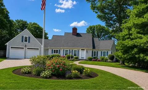 9 Bakers Pond Rd, Dennis, MA 02641