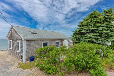 41 Seconsett Island Rd, Mashpee, MA 02649