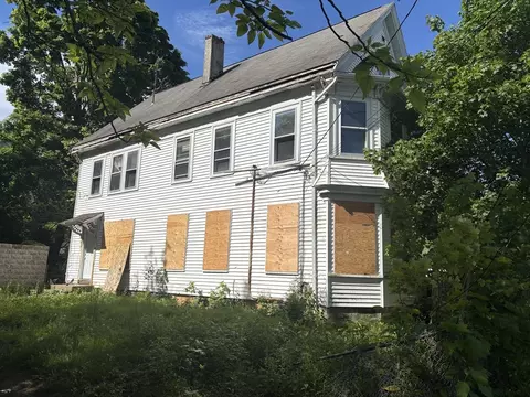 22 Brunswick St, Brockton, MA 02301
