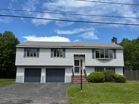 111 Woodburn Dr, Methuen, MA 01844