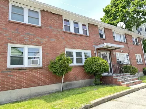 49 Laighton St #4, Lynn, MA 01902