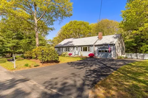 36 Mooring Dr, Cotuit, MA 02635