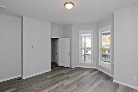 Living - 64 Thompson St, Springfield, MA 01109 photo 1 of 2
