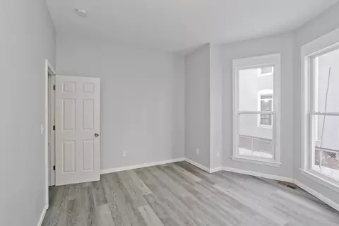 Bedroom - 64 Thompson St, Springfield, MA 01109 photo 7 of 10