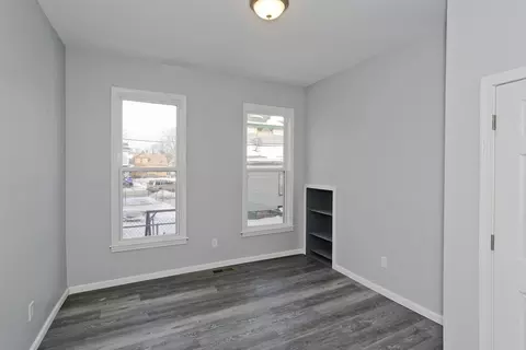 Bedroom - 64 Thompson St, Springfield, MA 01109 photo 10 of 10