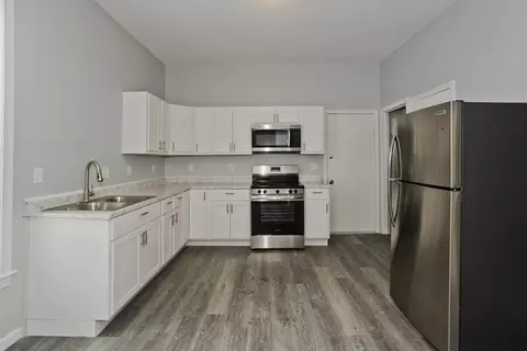 Kitchen - 64 Thompson St, Springfield, MA 01109 photo 4 of 5