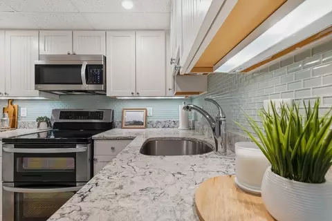Kitchen - 6 Mt Locust Pl #2, Gloucester, MA 01930 photo 3 of 5