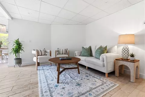 Living - 6 Mt Locust Pl #2, Gloucester, MA 01930 photo 2 of 2