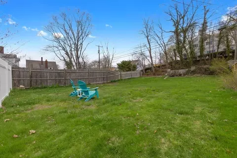 Exterior - 6 Mt Locust Pl #2, Gloucester, MA 01930 photo 5 of 6