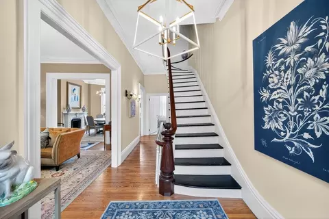 Entry Way - 27 Mattoon St, Springfield, MA 01105 photo 1 of 5