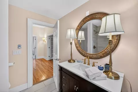 Bath - 27 Mattoon St, Springfield, MA 01105 photo 4 of 4