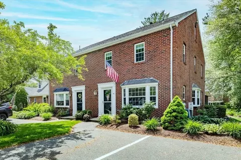 47 Claire Dr #47, Stoughton, MA 02072