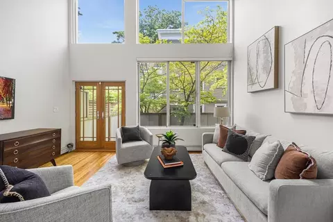 16 Ellery Sq, Cambridge, MA 02138