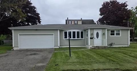 76 Wales St, Taunton, MA 02780