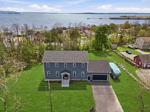 57 Oneil Rd, Somerset, MA 02725