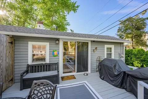 Exterior - 2 Eddy St, Buzzards Bay, MA 02532 photo 7 of 16