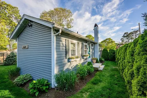 Exterior - 2 Eddy St, Buzzards Bay, MA 02532 photo 13 of 16