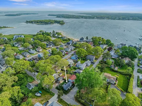 View/Area - 2 Eddy St, Buzzards Bay, MA 02532 photo 6 of 9