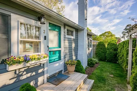 Exterior - 2 Eddy St, Buzzards Bay, MA 02532 photo 2 of 16