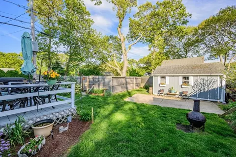 Exterior - 2 Eddy St, Buzzards Bay, MA 02532 photo 8 of 16