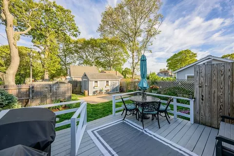 Exterior - 2 Eddy St, Buzzards Bay, MA 02532 photo 4 of 16
