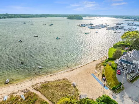 View/Area - 2 Eddy St, Buzzards Bay, MA 02532 photo 8 of 9