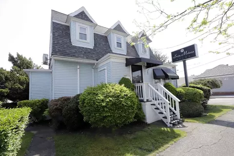 66 Rockdale Ave, New Bedford, MA 02740