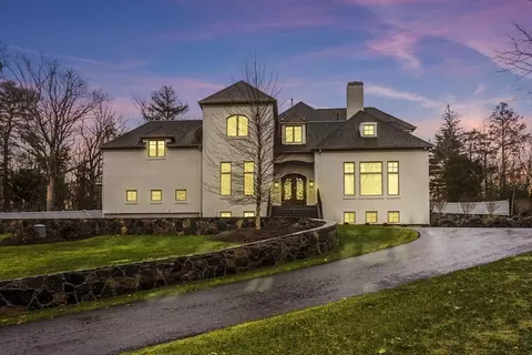 7 Schoolmaster Ln, Dedham, MA 02026
