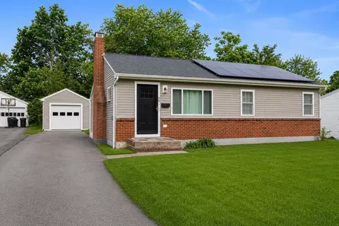 39 Woodard Ave, Brockton, MA 02301
