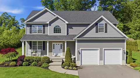12 Hidden Hills Dr, Seekonk, MA 02771