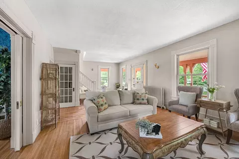 Living - 238 Sumner Ave, Springfield, MA 01108 photo 3 of 5