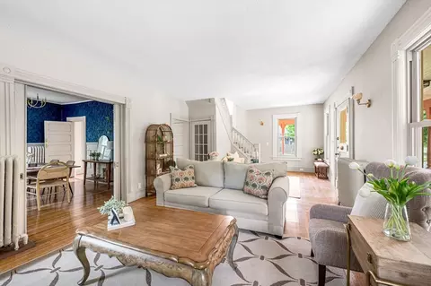 Living - 238 Sumner Ave, Springfield, MA 01108 photo 4 of 5