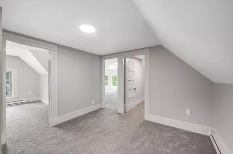 Entry Way - 238 Sumner Ave, Springfield, MA 01108 photo 2 of 3