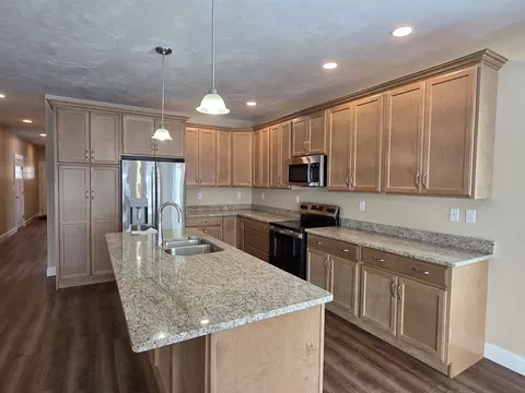 203 Integrity Dr #90, Rutland, MA 01543
