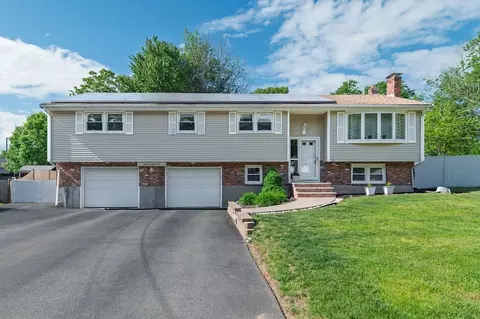 71 Albany St, Brockton, MA 02301