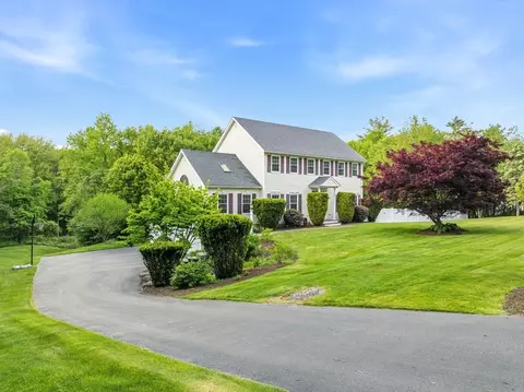 19 Old Farm Rd, Douglas, MA 01516